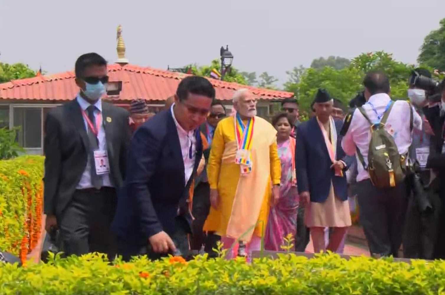 पांचवी बार नेपाल जा रहे प्रधानमंत्री मोदी क्या रिश्तों में गर्माहट वापस ला सकेंगे